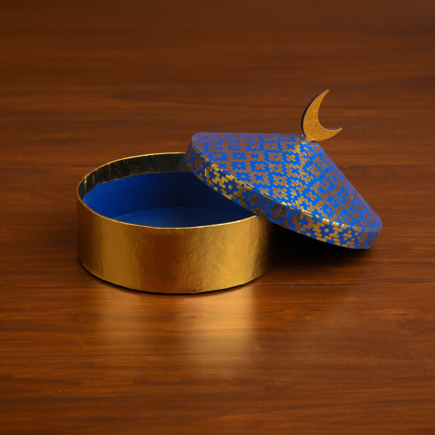 Chand Round Shaped Box