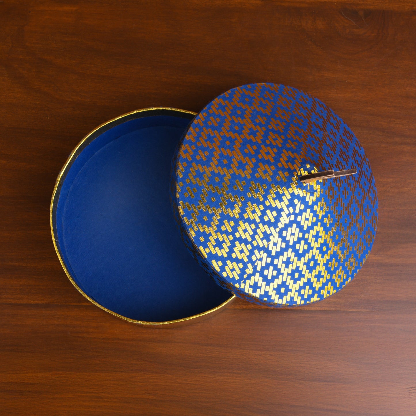 Chand Round Shaped Box